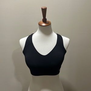 Puma sports bra in excellent, like/new condition